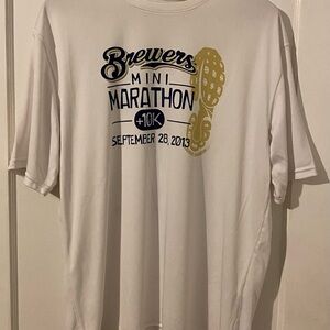 Milwaukee Brewers 2013 Mini Marathon Men’s Large T-shirt
